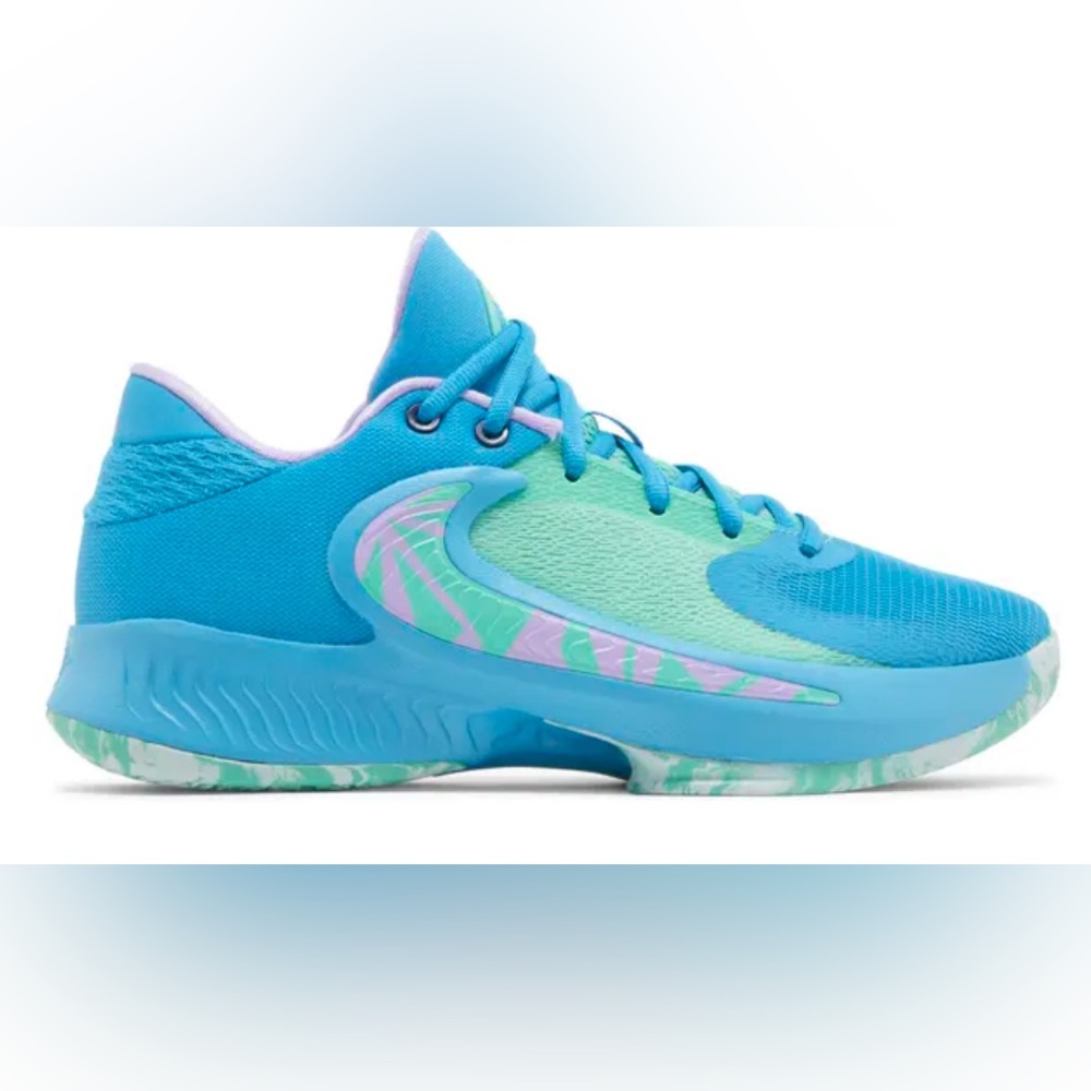 Brand new ZOOM FREAK 4
LASER BLUE/LILAC-LIGHT MENTA
BLEU LAZER/MENTHE CLAIRE